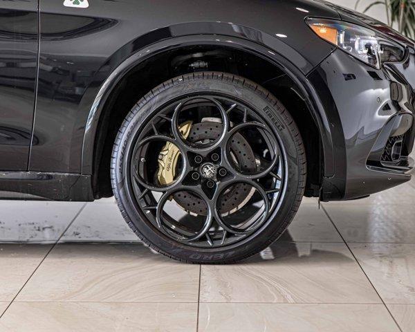 new 2024 Alfa Romeo Stelvio car
