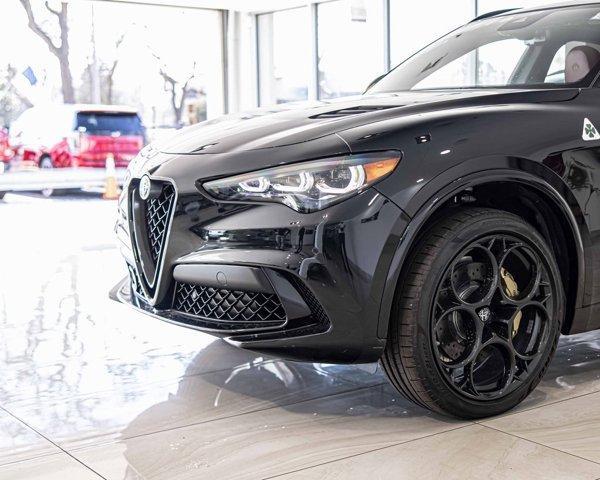 new 2024 Alfa Romeo Stelvio car