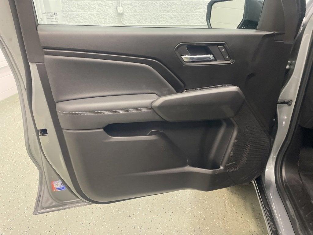 new 2025 Chevrolet Colorado car, priced at $43,999
