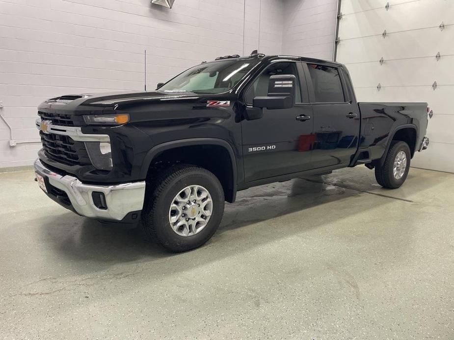 new 2025 Chevrolet Silverado 3500 car, priced at $68,999