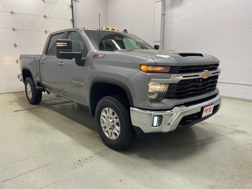 new 2025 Chevrolet Silverado 3500 car, priced at $57,410