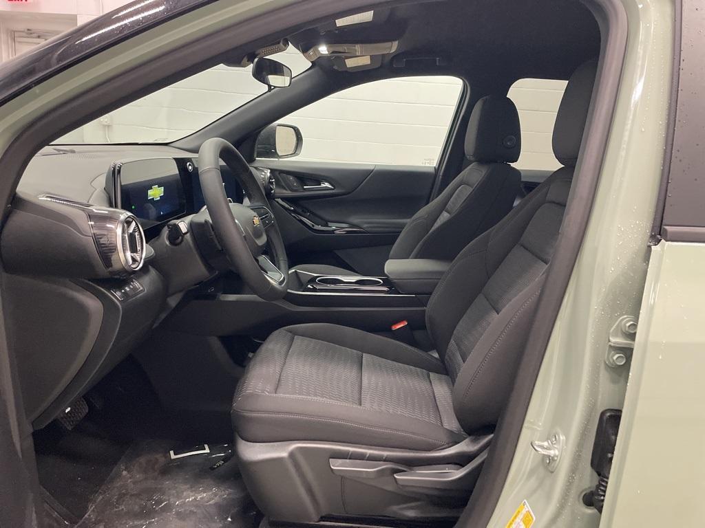 new 2025 Chevrolet Equinox car, priced at $29,999