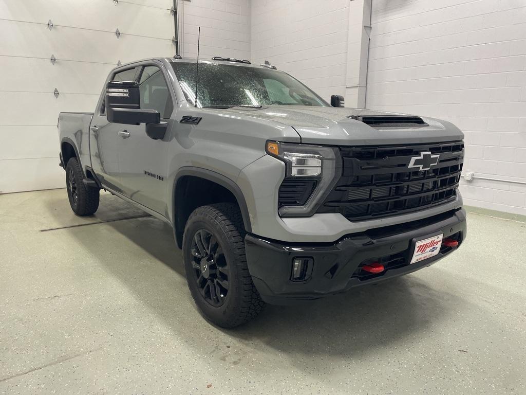 new 2025 Chevrolet Silverado 3500 car, priced at $78,999