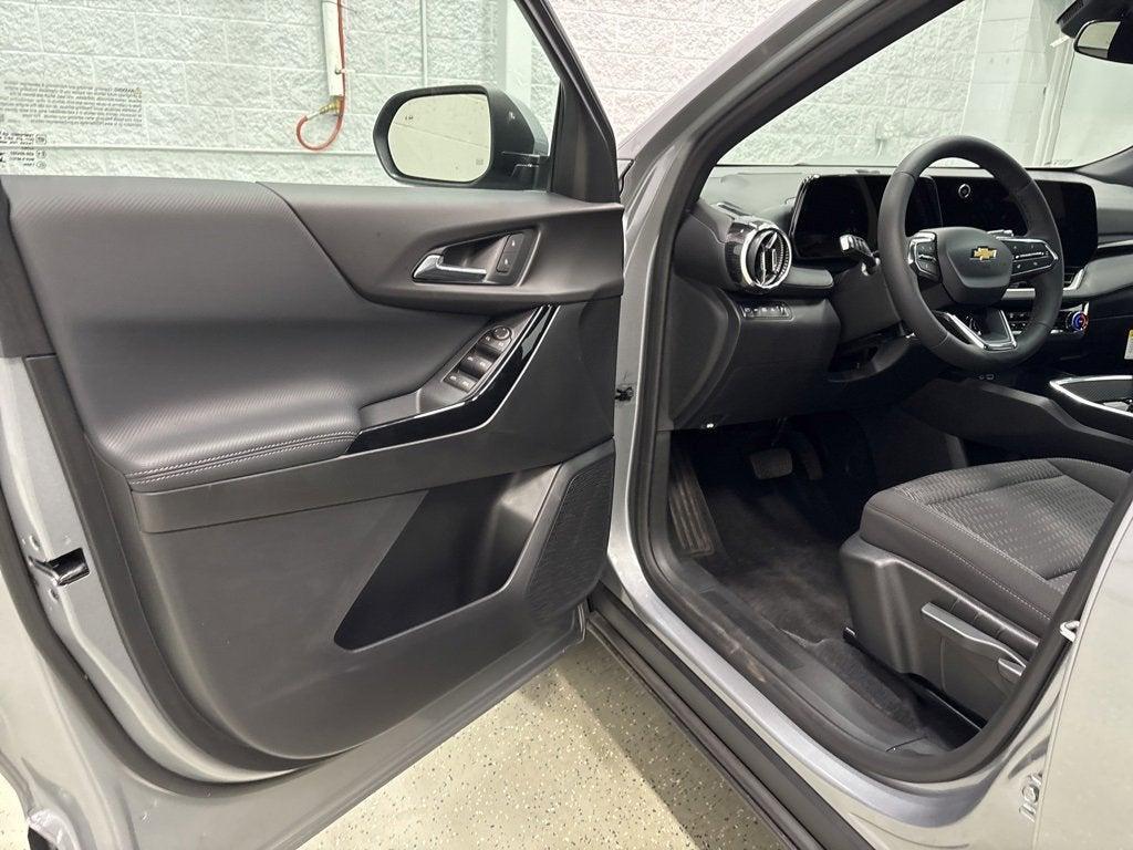 new 2026 Chevrolet Equinox car, priced at $28,995