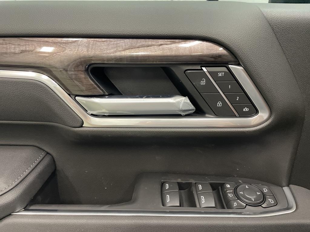 new 2025 Chevrolet Silverado 3500 car, priced at $78,180