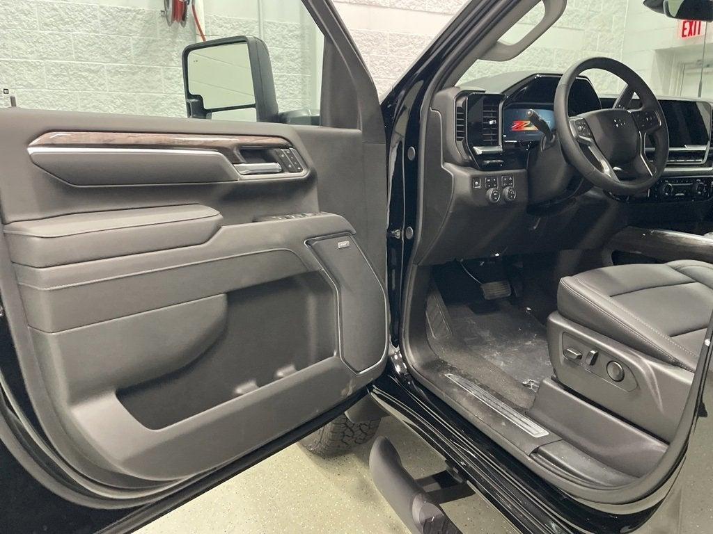 new 2025 Chevrolet Silverado 3500 car, priced at $77,430