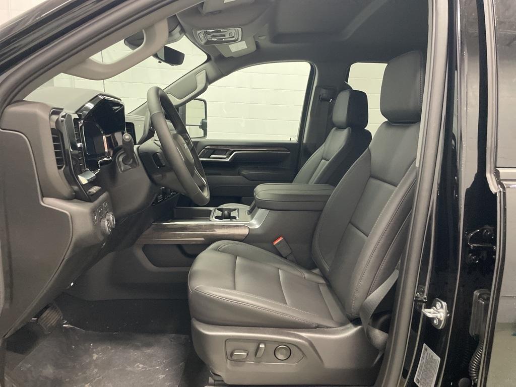 new 2025 Chevrolet Silverado 3500 car, priced at $78,180