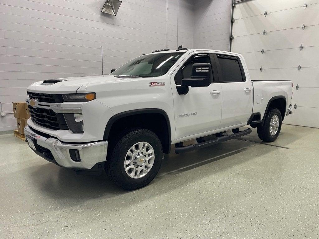 used 2024 Chevrolet Silverado 3500 car, priced at $56,999