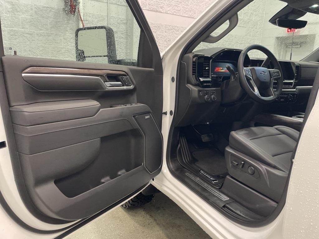 new 2025 Chevrolet Silverado 2500 car, priced at $76,635
