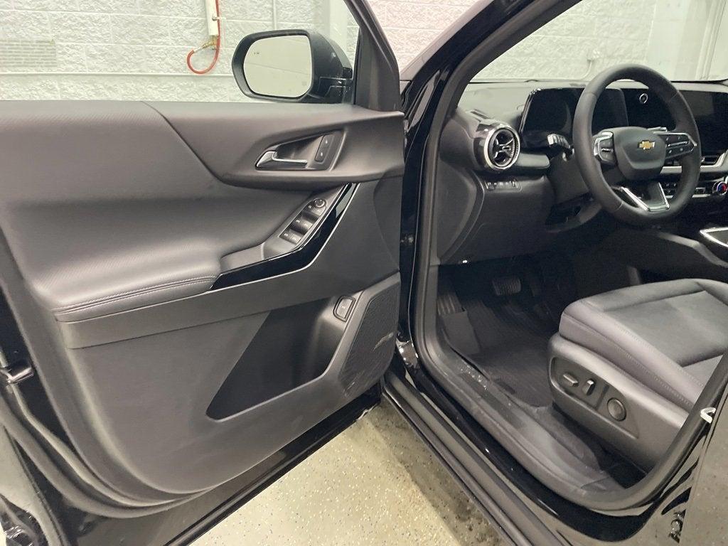 new 2026 Chevrolet Equinox car, priced at $32,955