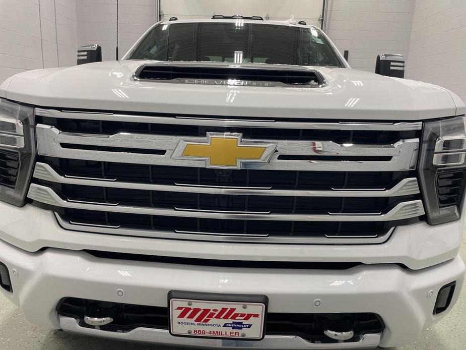 new 2025 Chevrolet Silverado 3500 car, priced at $79,810