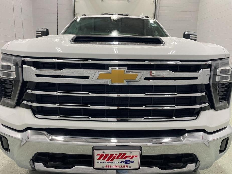 new 2025 Chevrolet Silverado 3500 car, priced at $62,700