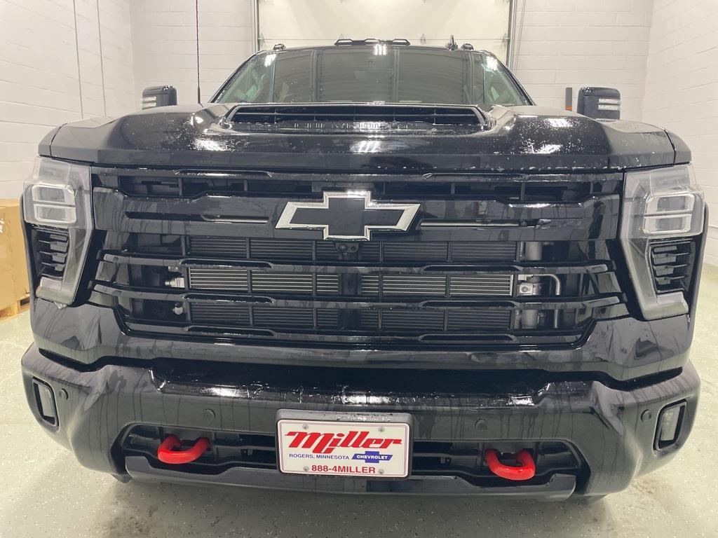 new 2025 Chevrolet Silverado 3500 car, priced at $75,999