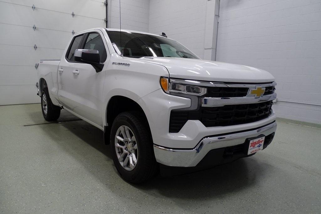 new 2025 Chevrolet Silverado 1500 car, priced at $45,995