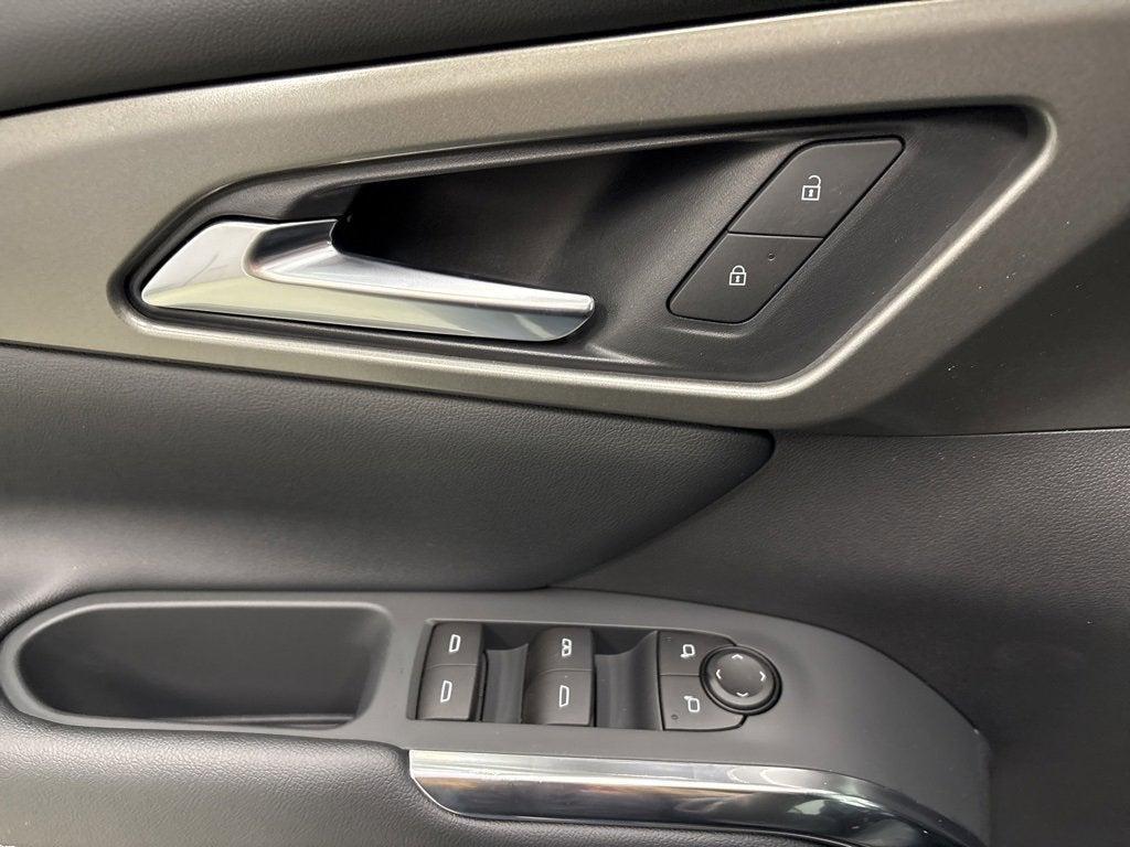 new 2026 Chevrolet Traverse car, priced at $43,920