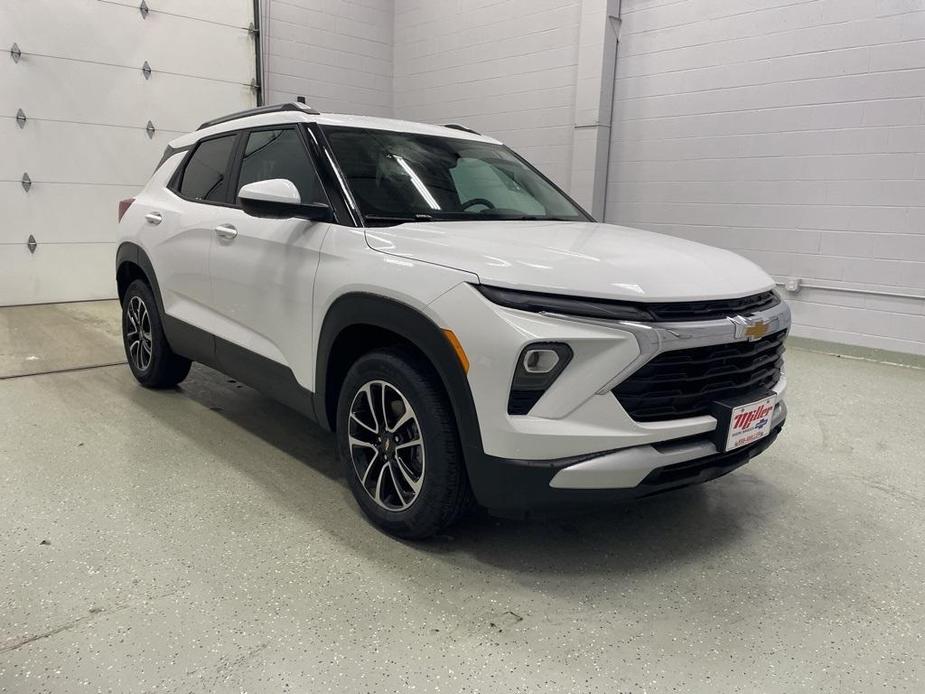 new 2025 Chevrolet TrailBlazer car, priced at $30,475