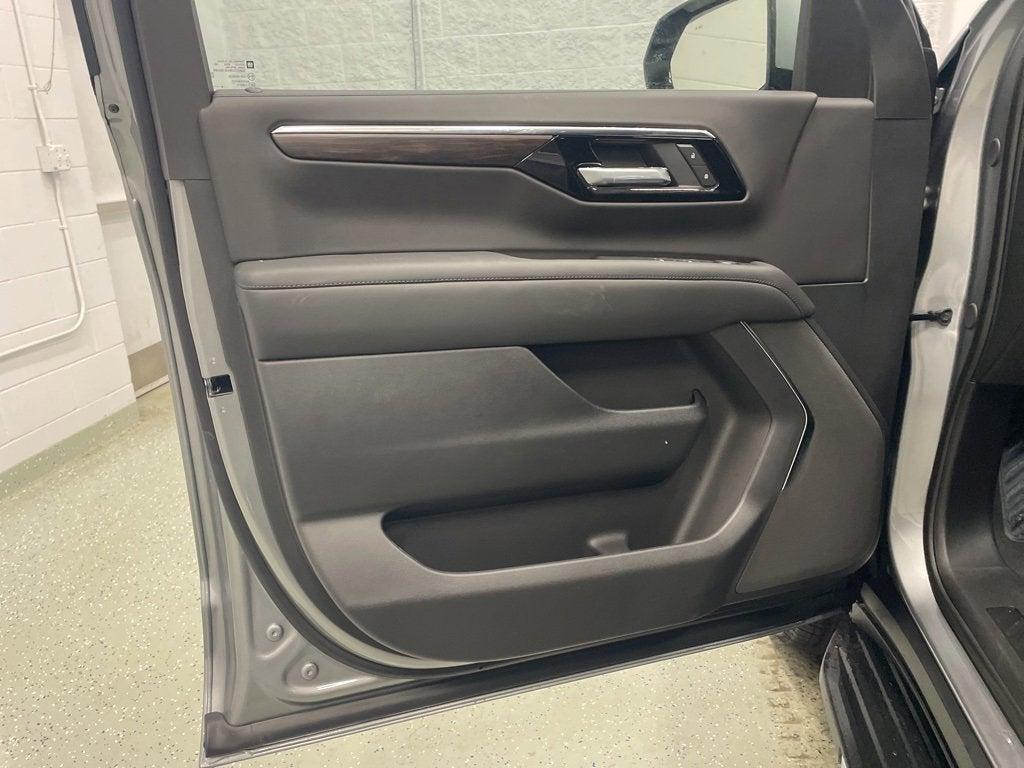 new 2025 Chevrolet Suburban car, priced at $63,999