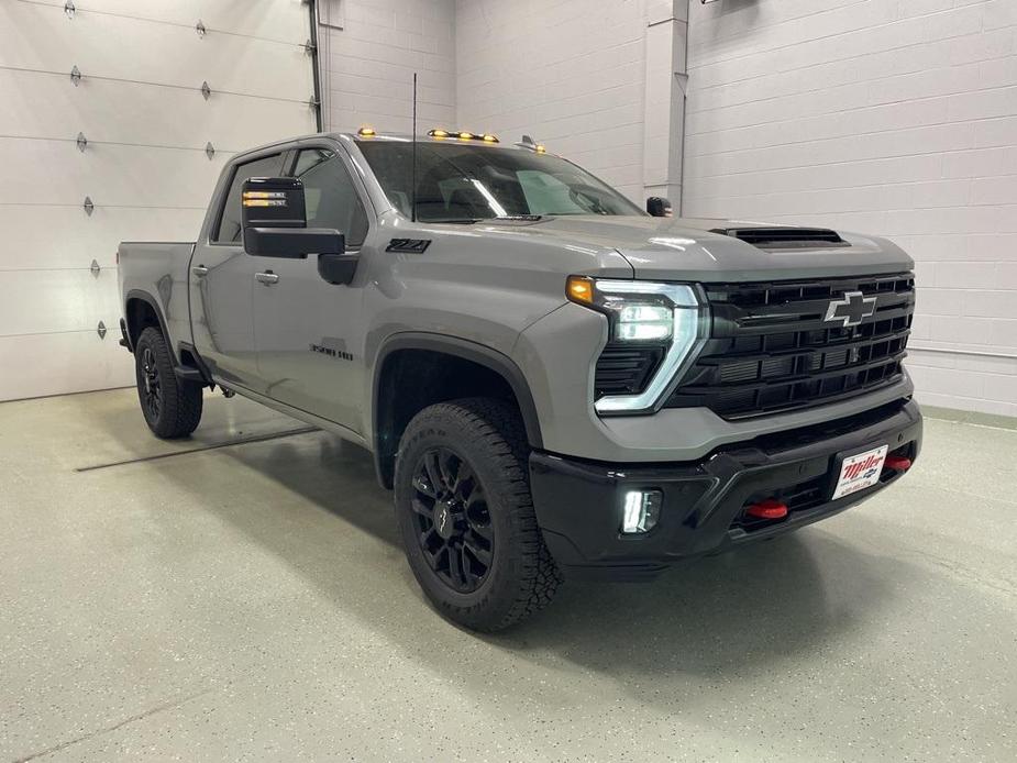 new 2025 Chevrolet Silverado 3500 car, priced at $79,685