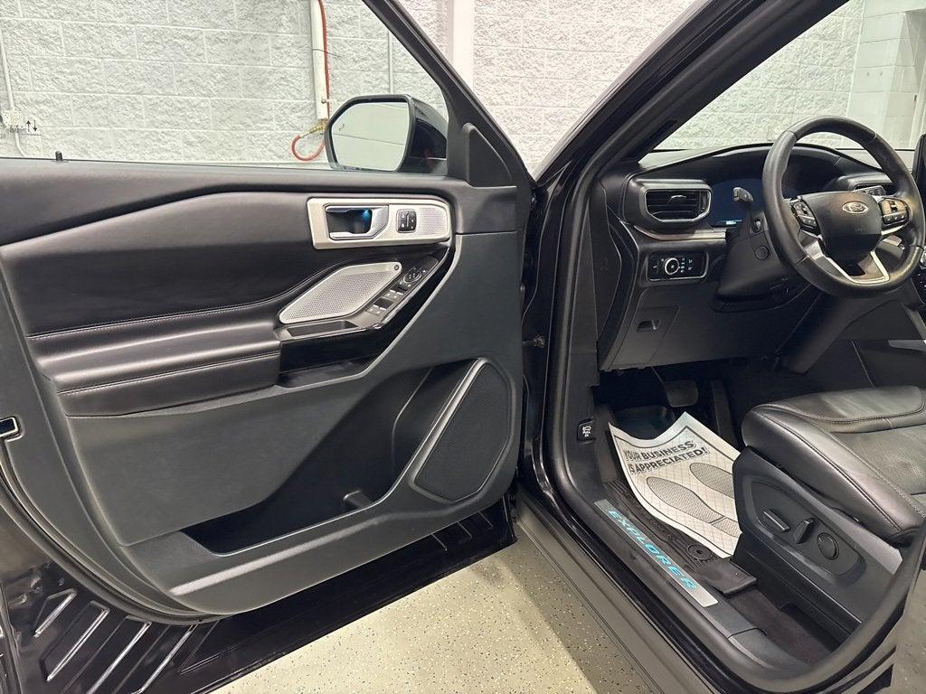 used 2024 Ford Explorer car, priced at $46,999