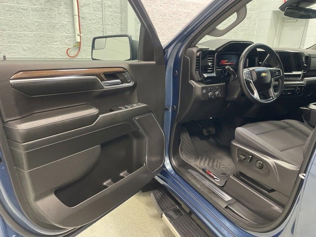used 2024 Chevrolet Silverado 1500 car, priced at $43,999