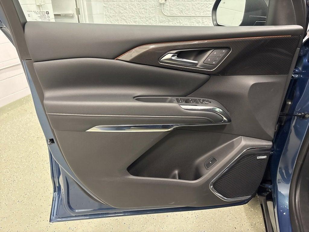 new 2026 Chevrolet Traverse car, priced at $60,570