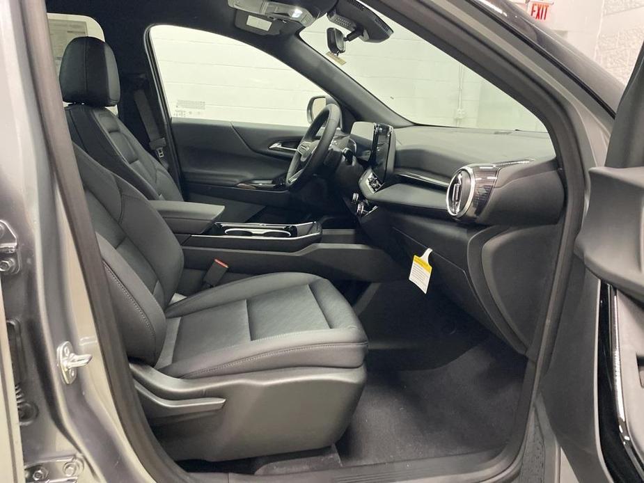 new 2025 Chevrolet Equinox car, priced at $32,925