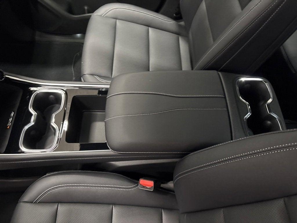 new 2026 Chevrolet Traverse car, priced at $43,920