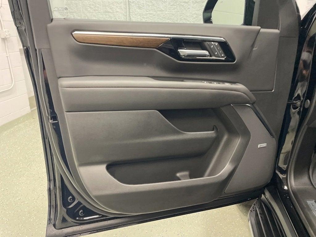 new 2025 Chevrolet Tahoe car, priced at $81,899