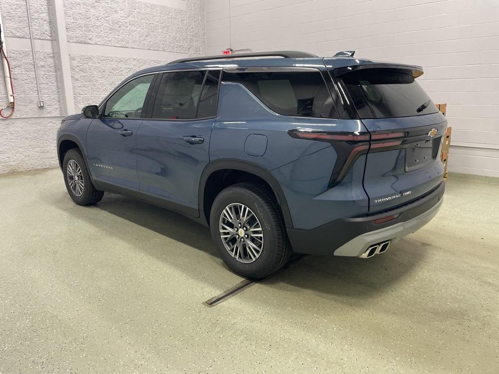 new 2025 Chevrolet Traverse car, priced at $41,999