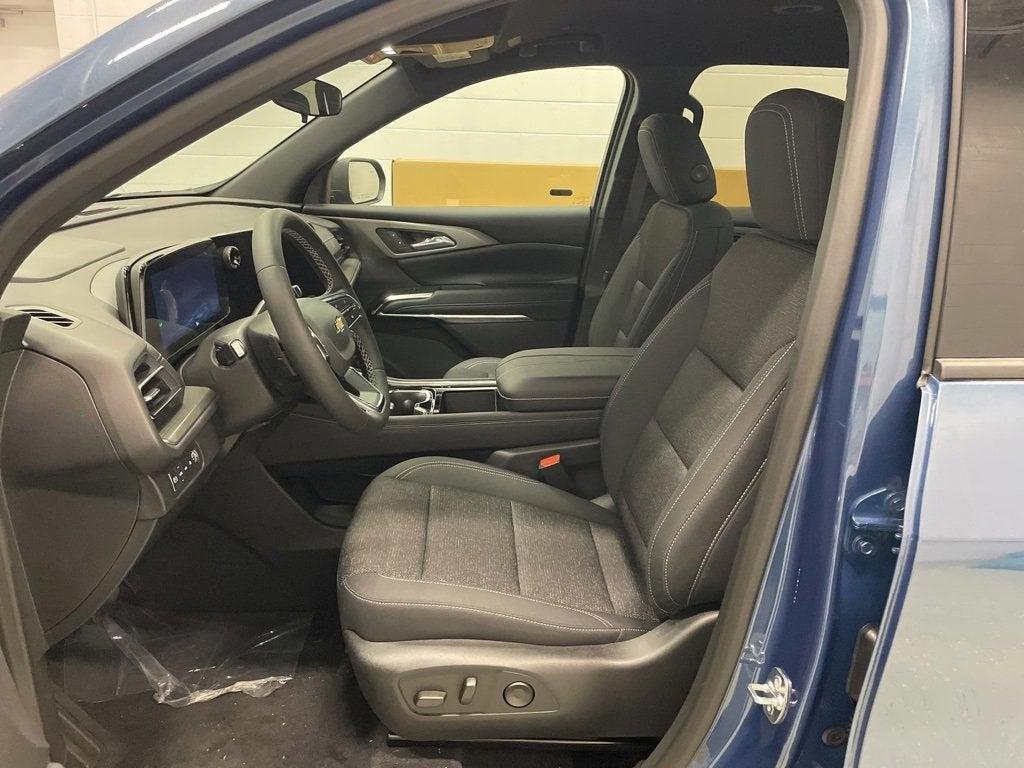new 2025 Chevrolet Traverse car, priced at $41,999