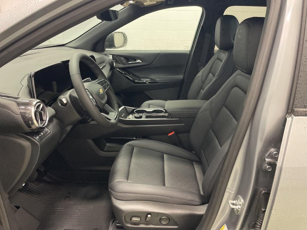 new 2026 Chevrolet Equinox car, priced at $34,199