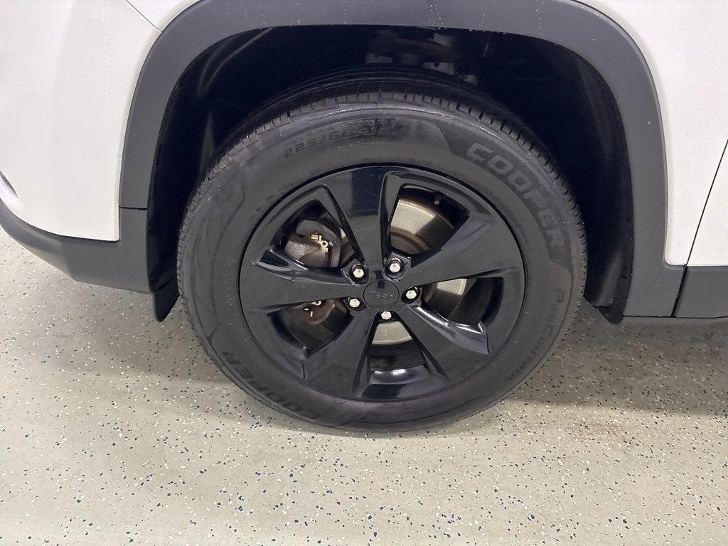 used 2019 Jeep Cherokee car, priced at $18,999