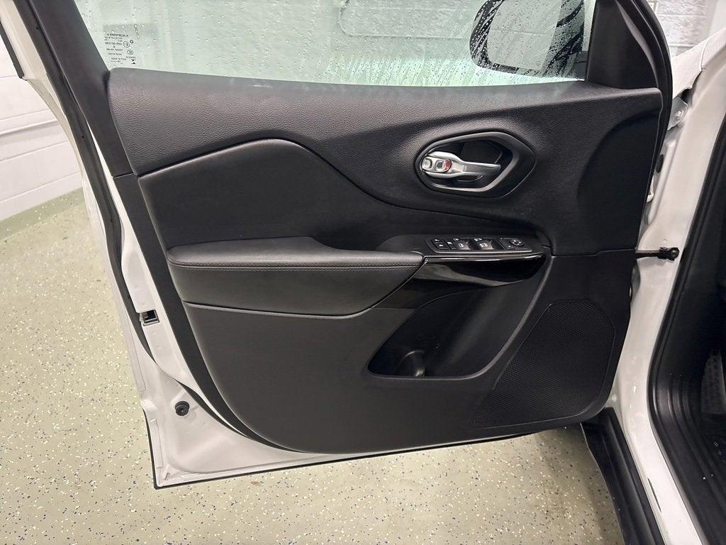 used 2019 Jeep Cherokee car, priced at $18,999