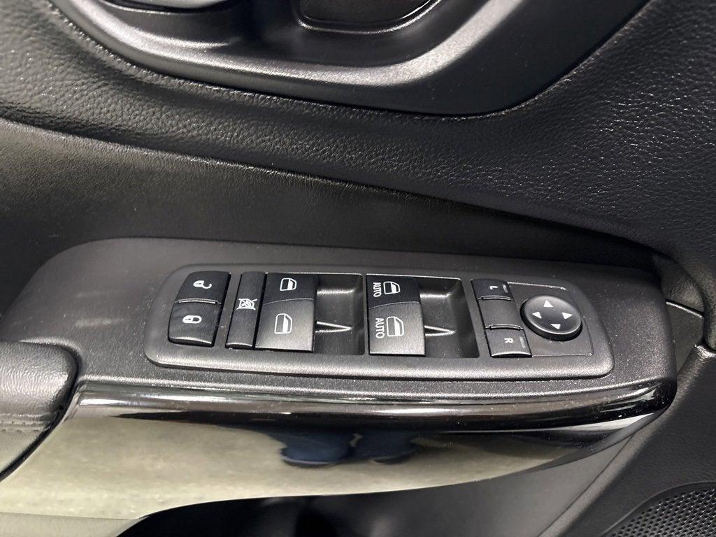 used 2019 Jeep Cherokee car, priced at $18,999