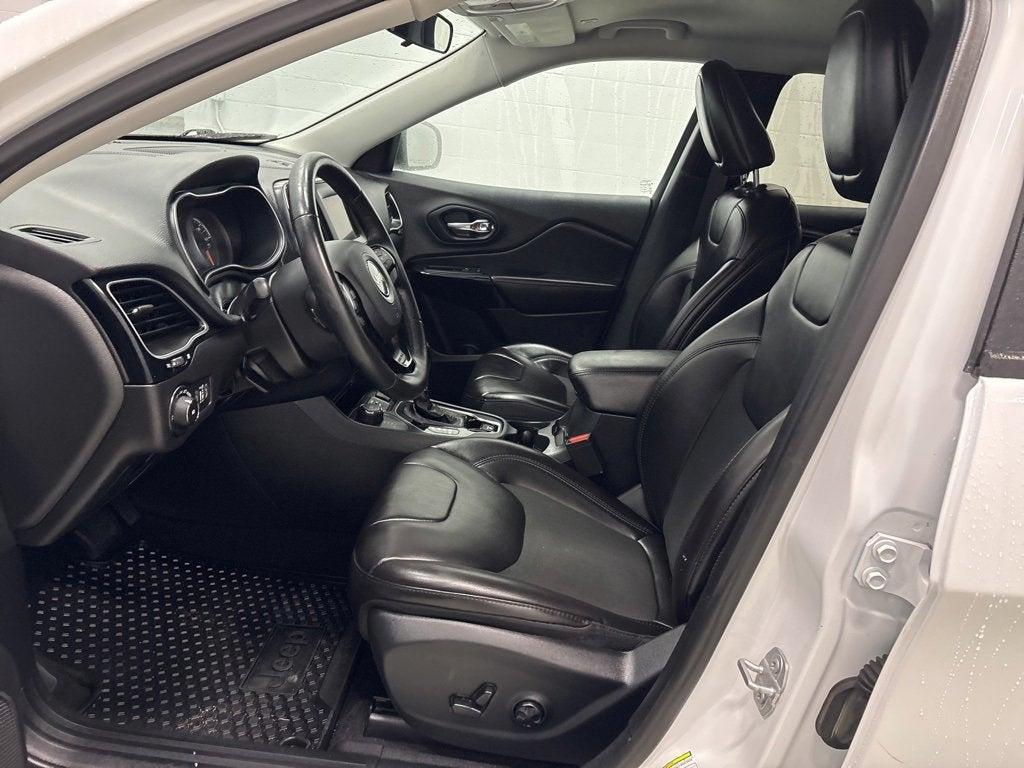 used 2019 Jeep Cherokee car, priced at $18,999