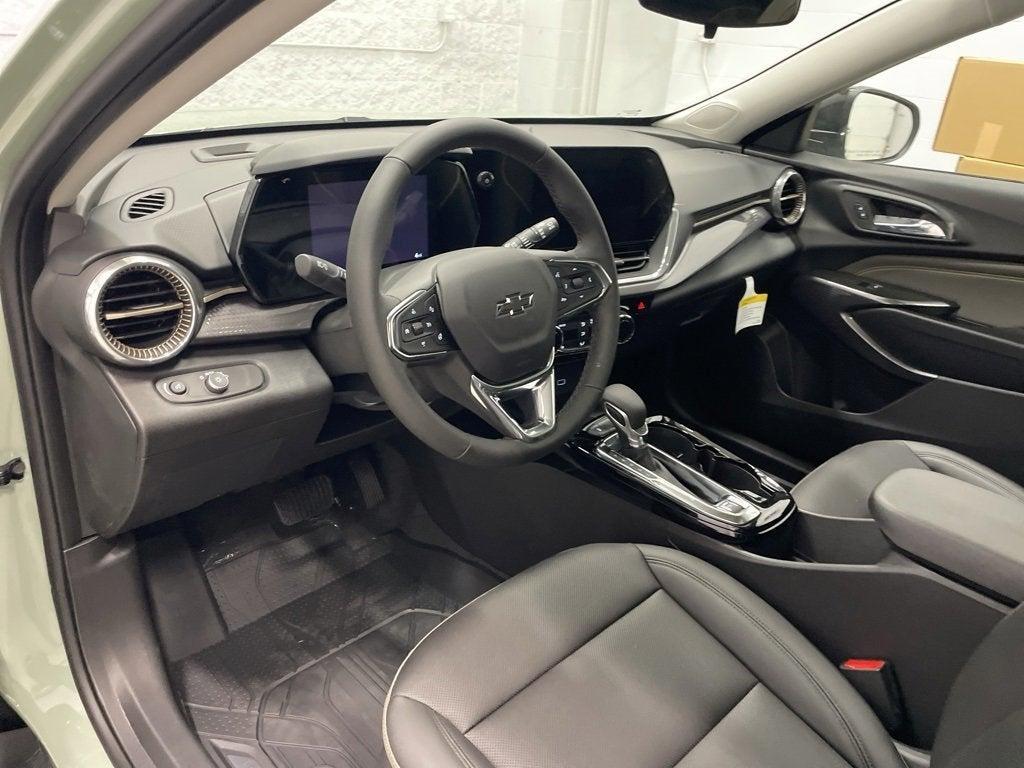 new 2025 Chevrolet Trax car, priced at $25,975