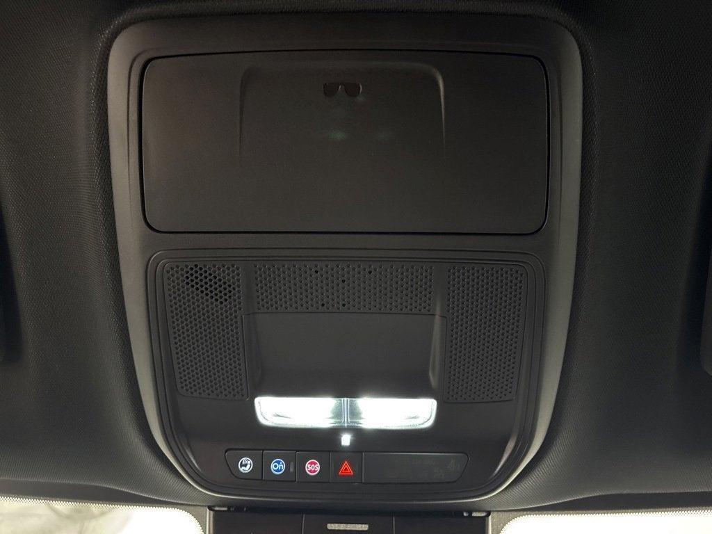 new 2026 Chevrolet Traverse car, priced at $50,545