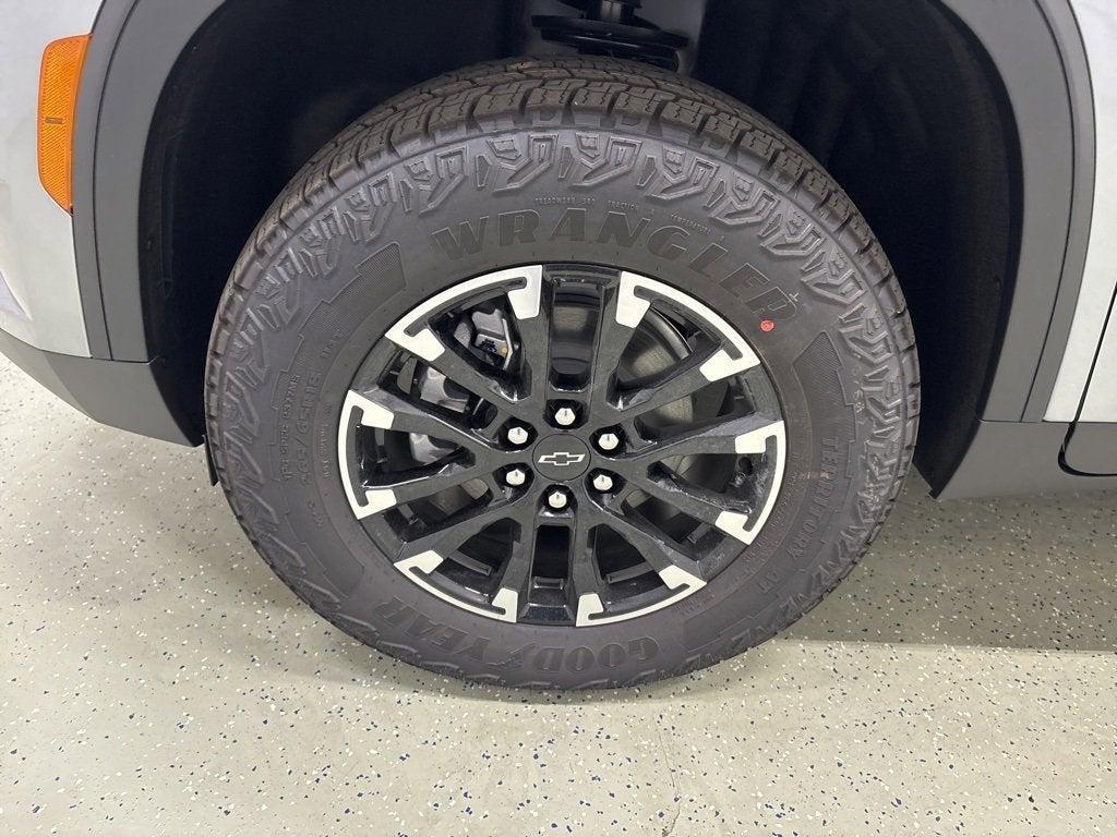 new 2026 Chevrolet Traverse car, priced at $50,545