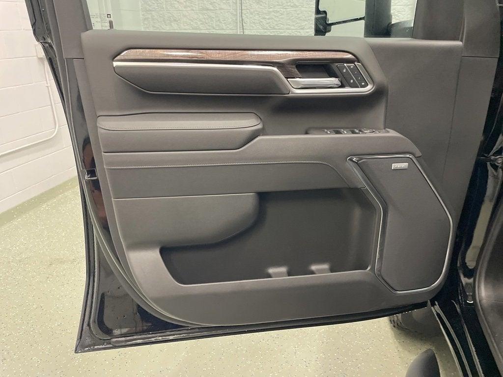 new 2025 Chevrolet Silverado 3500 car, priced at $79,160