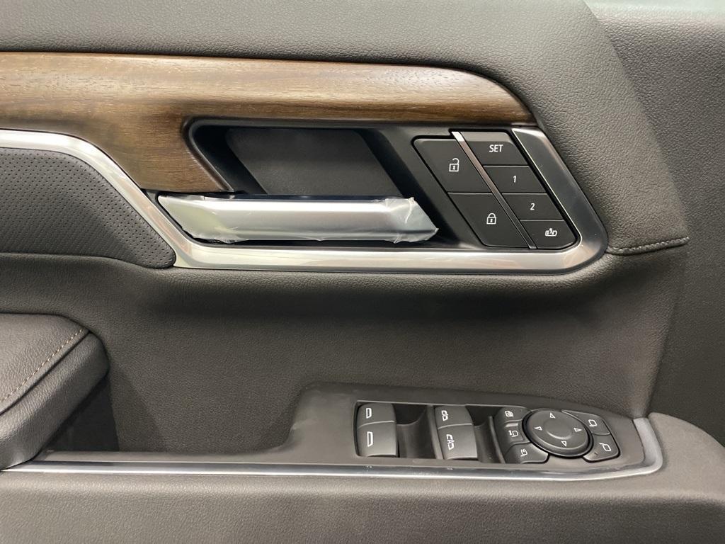 new 2025 Chevrolet Silverado 3500 car, priced at $73,895
