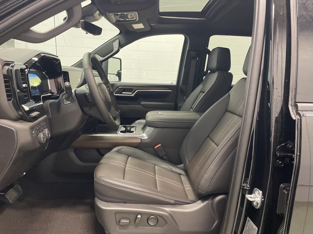 new 2025 Chevrolet Silverado 3500 car, priced at $73,895