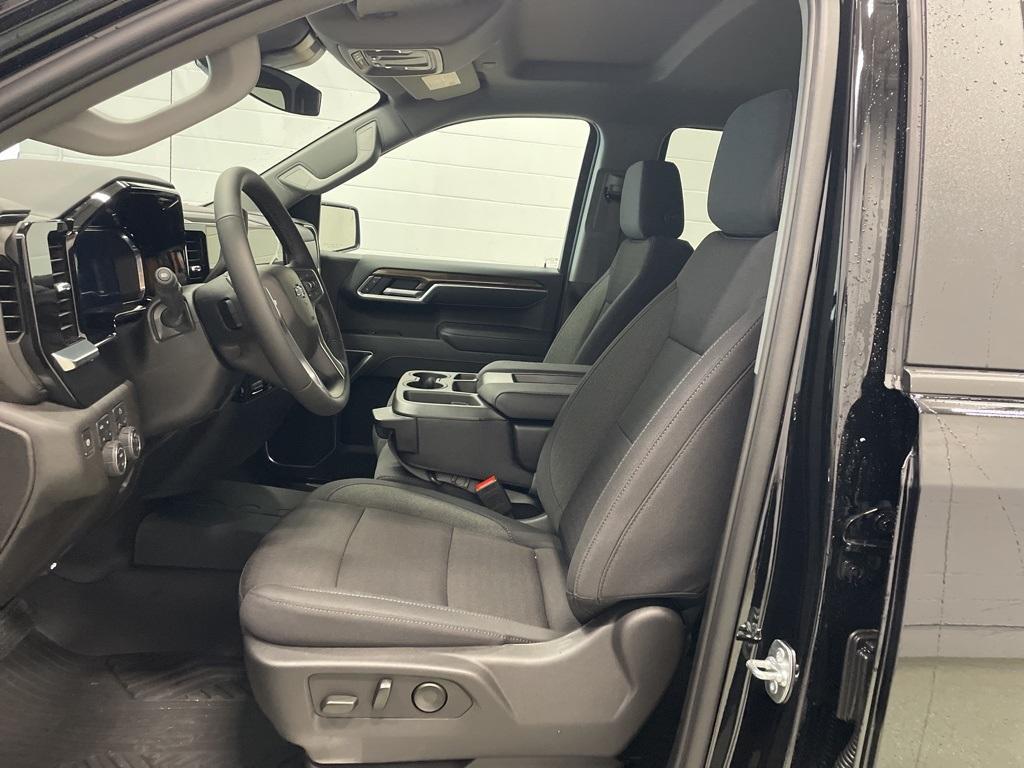 new 2025 Chevrolet Silverado 1500 car, priced at $51,355