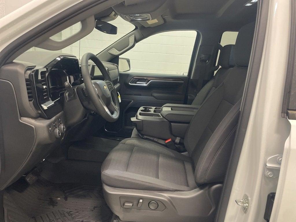 new 2025 Chevrolet Silverado 1500 car, priced at $46,749