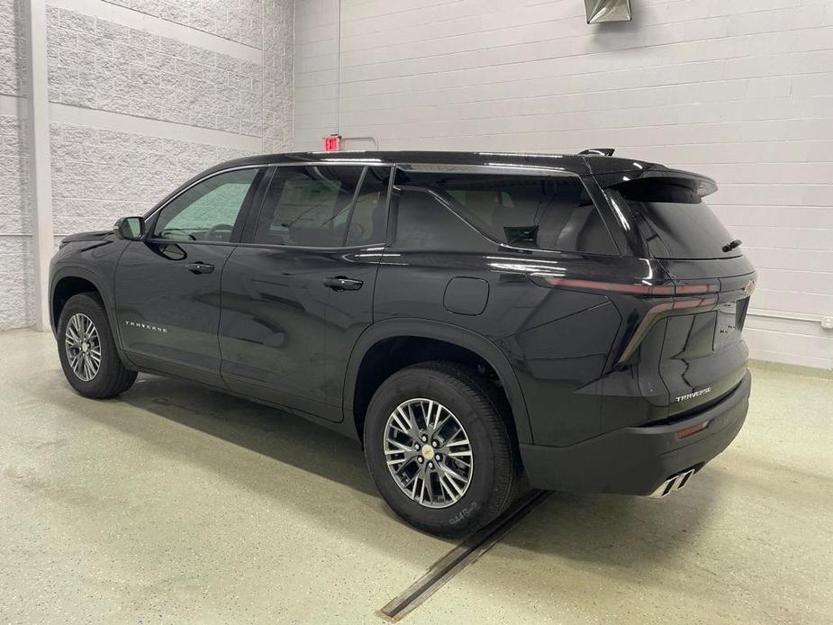 new 2024 Chevrolet Traverse car, priced at $36,595