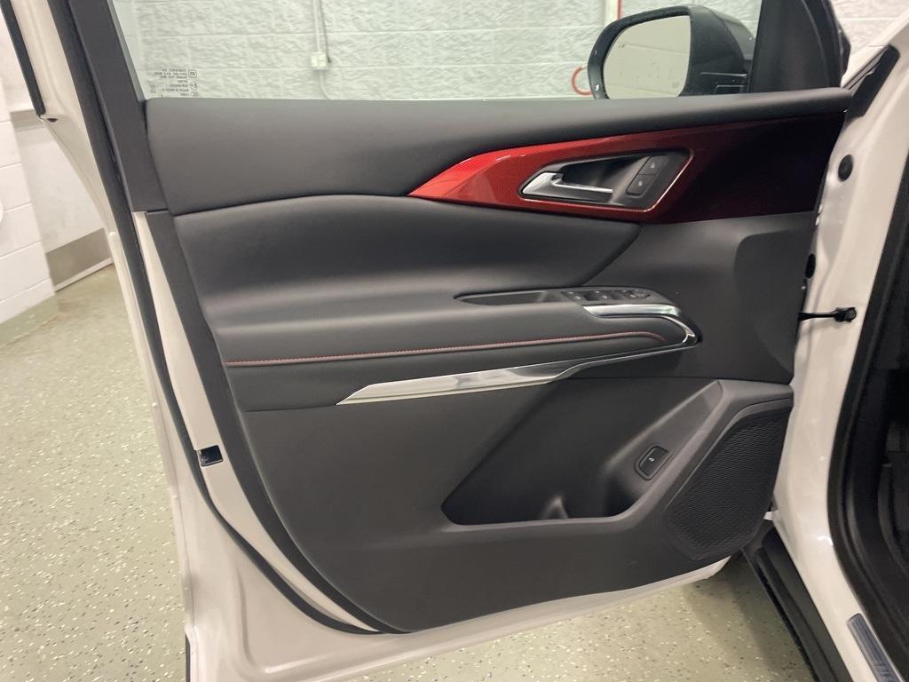 new 2025 Chevrolet Traverse car, priced at $49,740