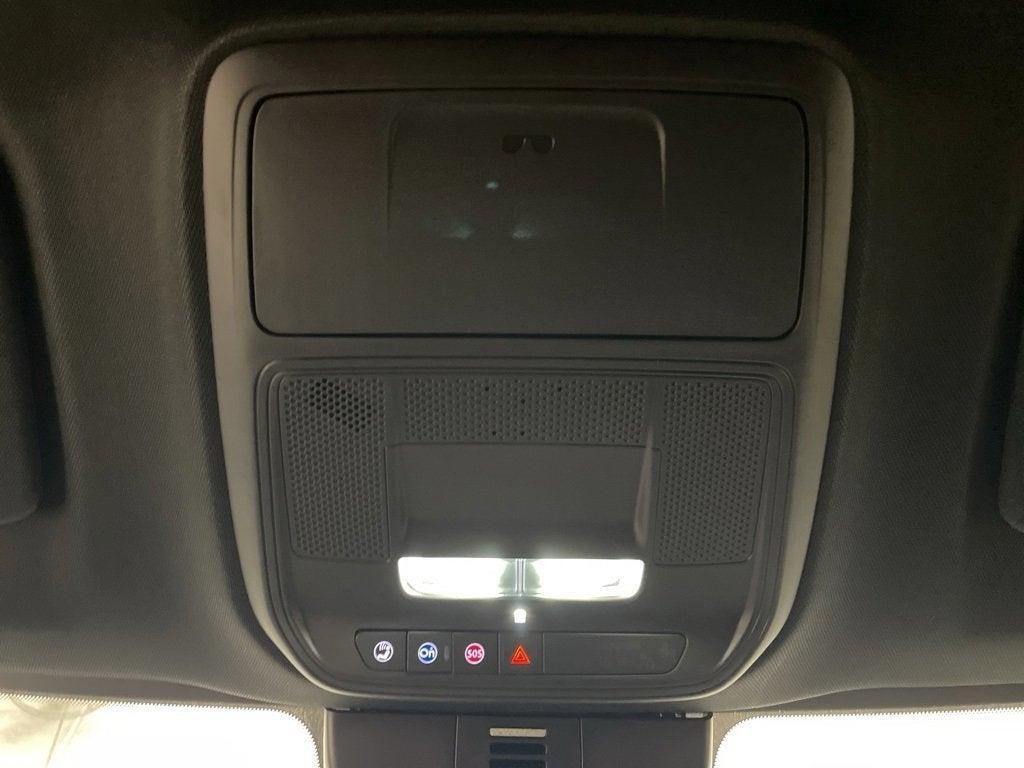 new 2025 Chevrolet Traverse car, priced at $41,999