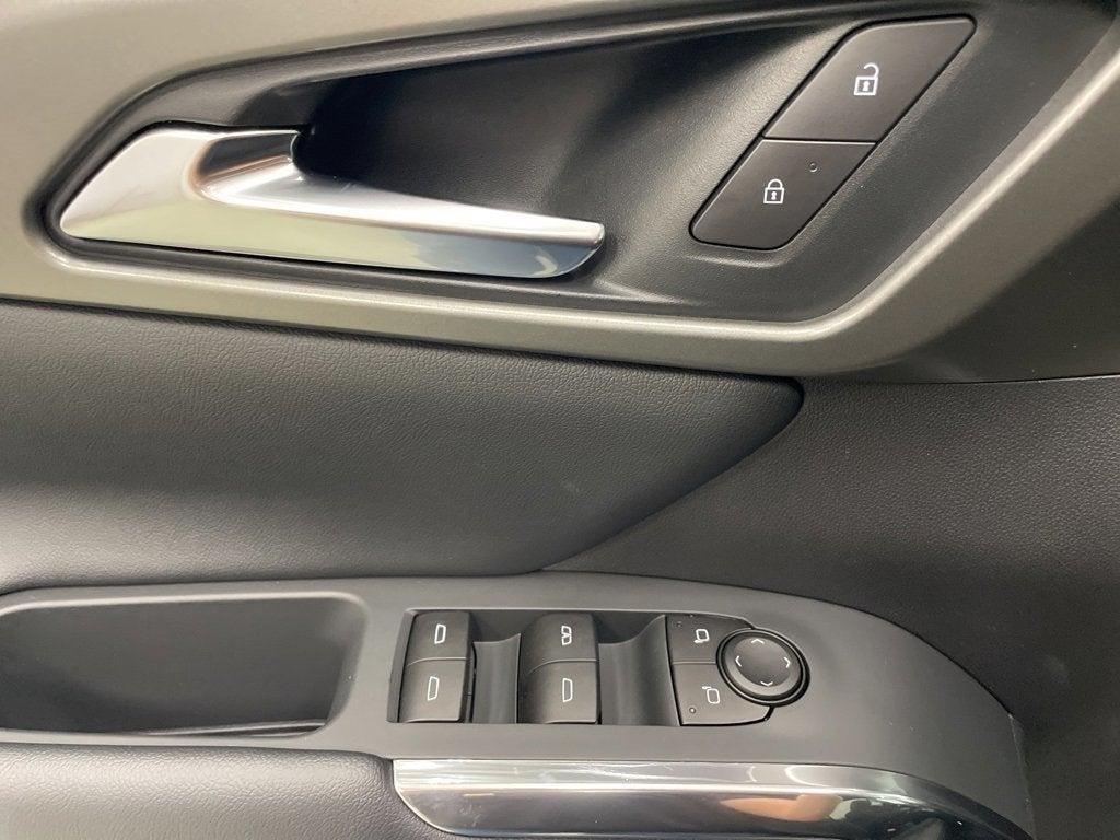 new 2025 Chevrolet Traverse car, priced at $41,999