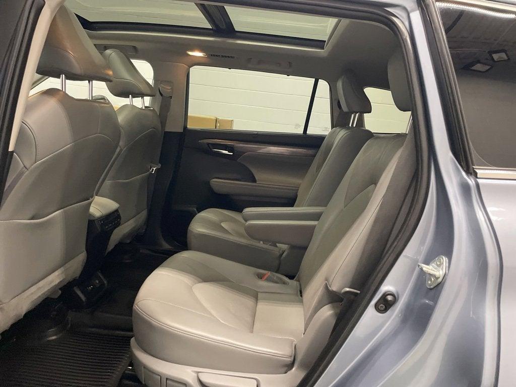 used 2020 Toyota Highlander car, priced at $28,990