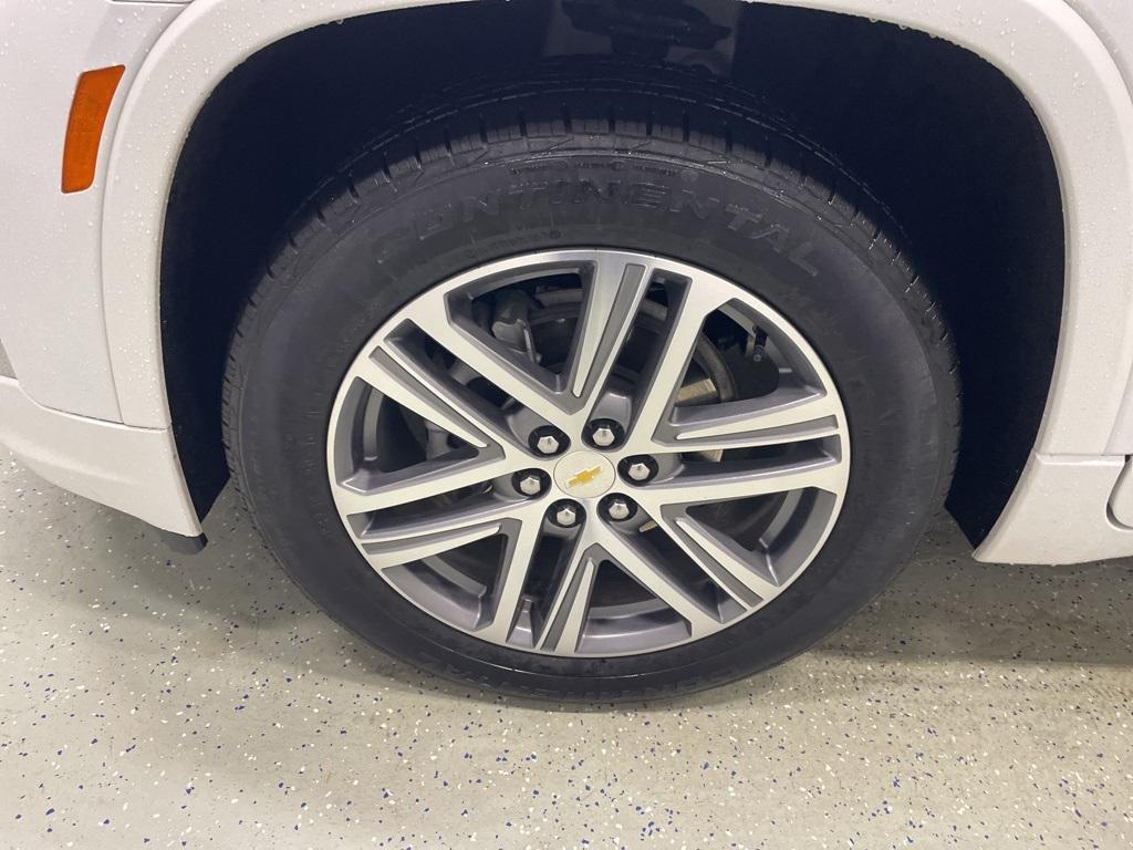 used 2024 Chevrolet Traverse Limited car, priced at $42,999