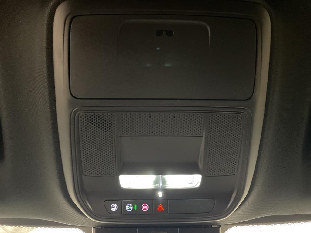 new 2025 Chevrolet Traverse car, priced at $46,890